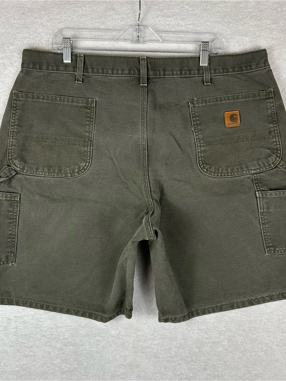 Vintage Y2K Carhartt Olive Green Workwear Cargo Shorts b25 MOS men size 42